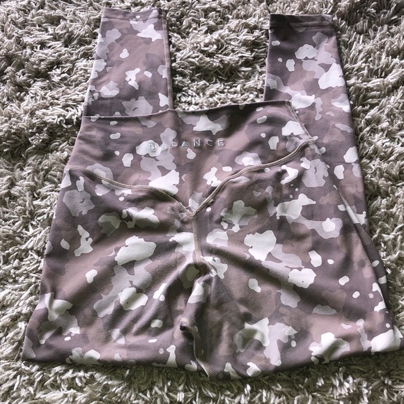 Balance Athletica leggings Camo spots brown tan pants high waisted size … - Picture 2 of 6